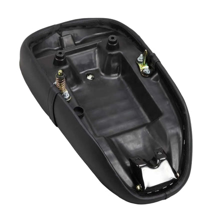 BS3710 - SKYTEAM 5.5Ltr Frame Seat With Lined Pattern In Black