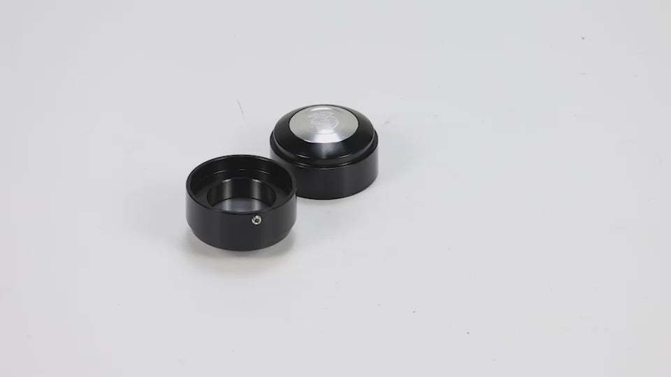 BS4127 - CNC FORK TOP FOR THE USD FORKS 45MM IN BLACK AND ALLOY