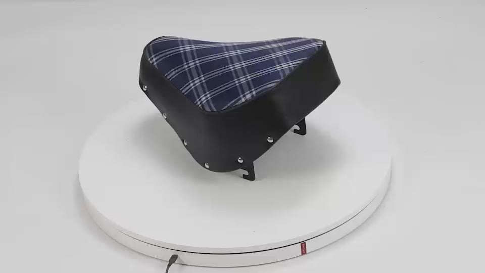 BS3035 - MUNK PEAR SHAPE SEAT IN BLUE CHECK