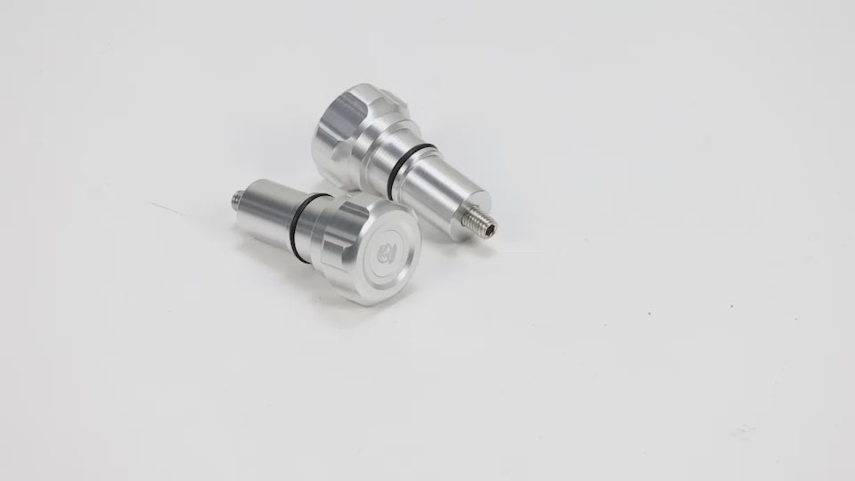 BS4067 - HIGH QUALITY CNC MONKEY 125 SEAT LOCKING BOLT SILVER TOP