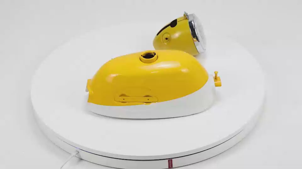 BS2156 - Tank and Small Light for Z50a Bike in Yellow / White Small Badge on the Light