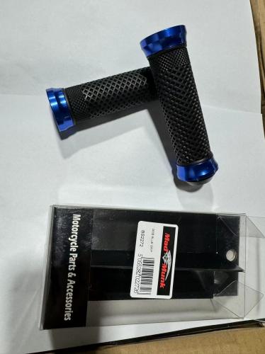 HANDLE BAR BLUE GRIPS  0833B